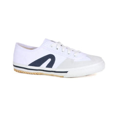 Sneakers used in Capoeira rodas - Rainha
